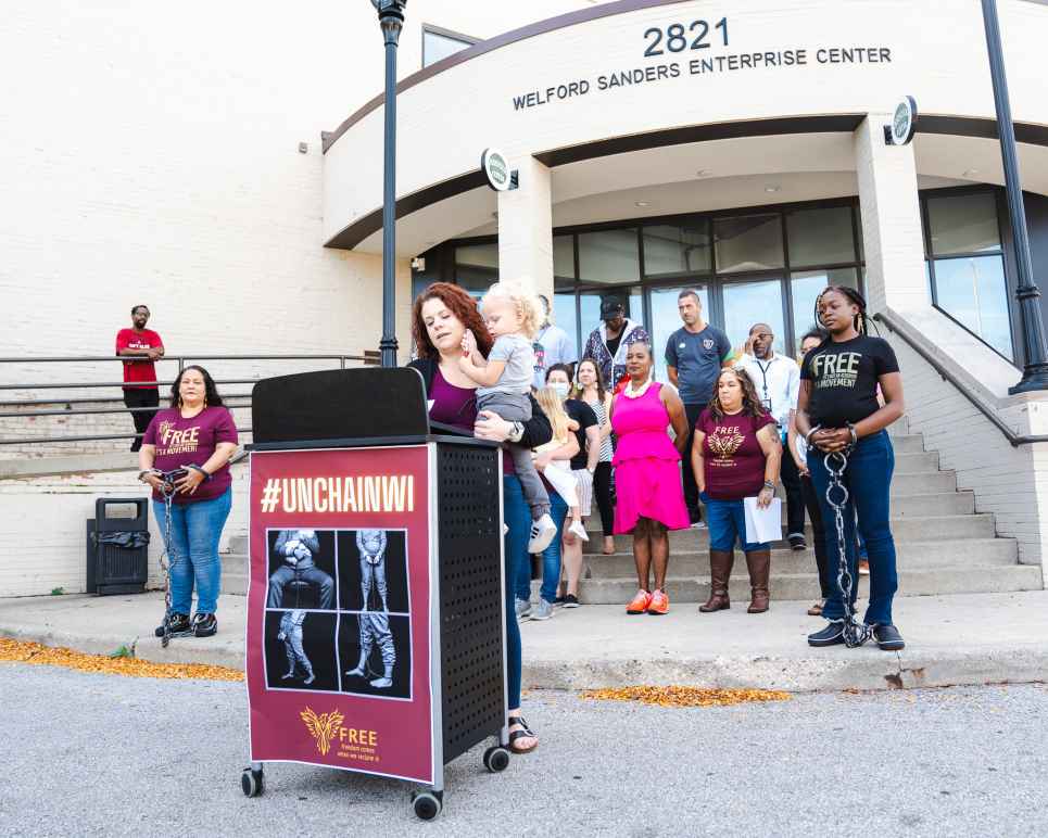 Melissa Ludin speaks at FREE anti-shackling press conference